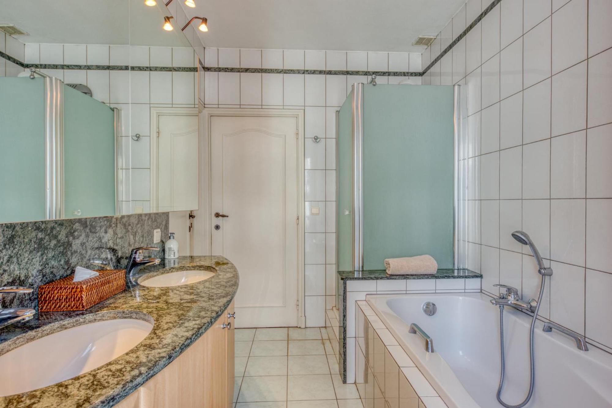 Belle Maison Bourgeoise Partagee De 4 Logements Liège Exteriör bild